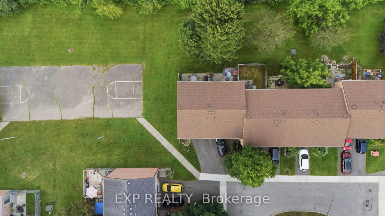 64 Parklane Circle • Clarington, ON photo 43