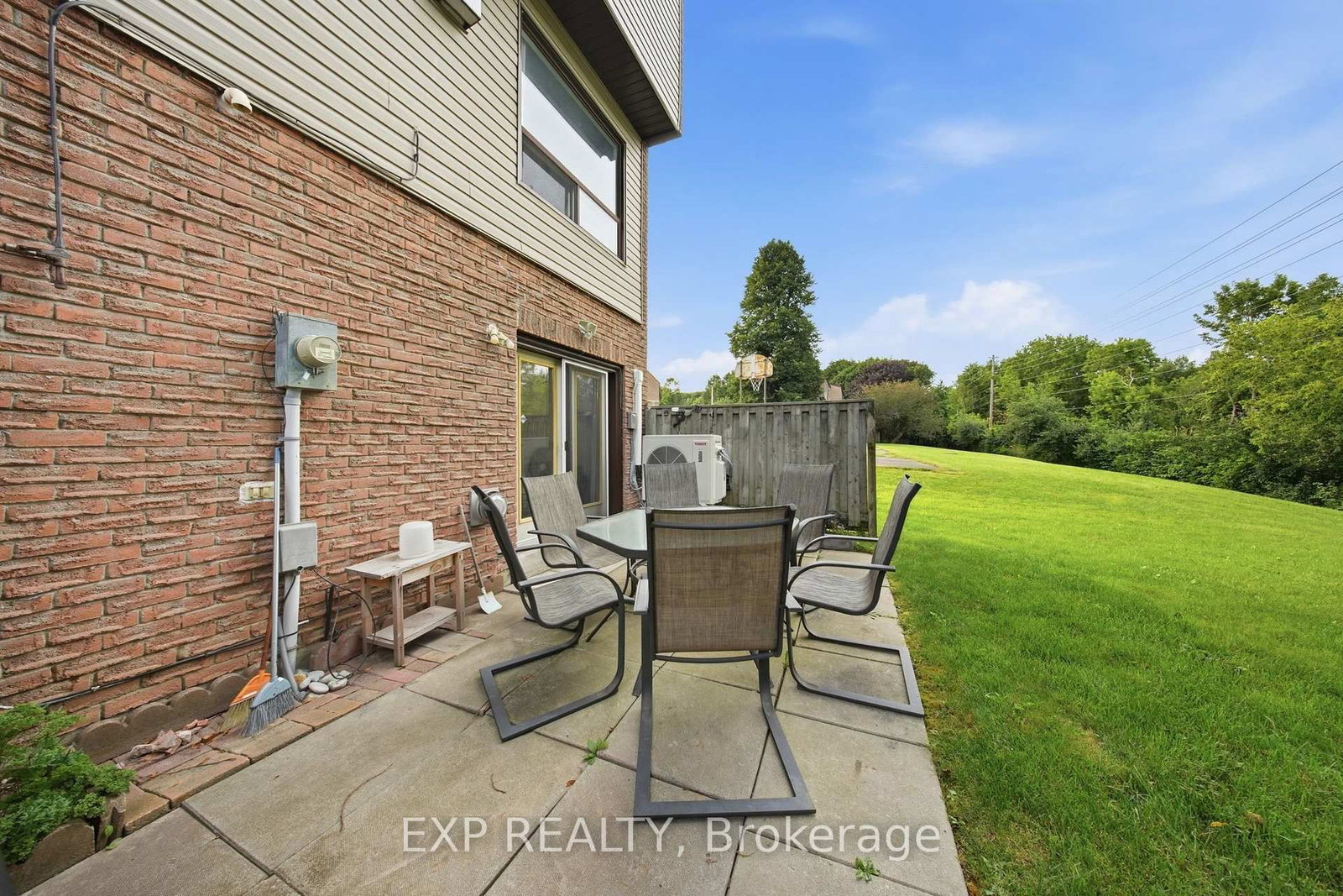 64 Parklane Circle • Clarington, ON photo 44