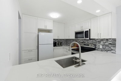 64 Parklane Circle • Clarington, ON photo 5