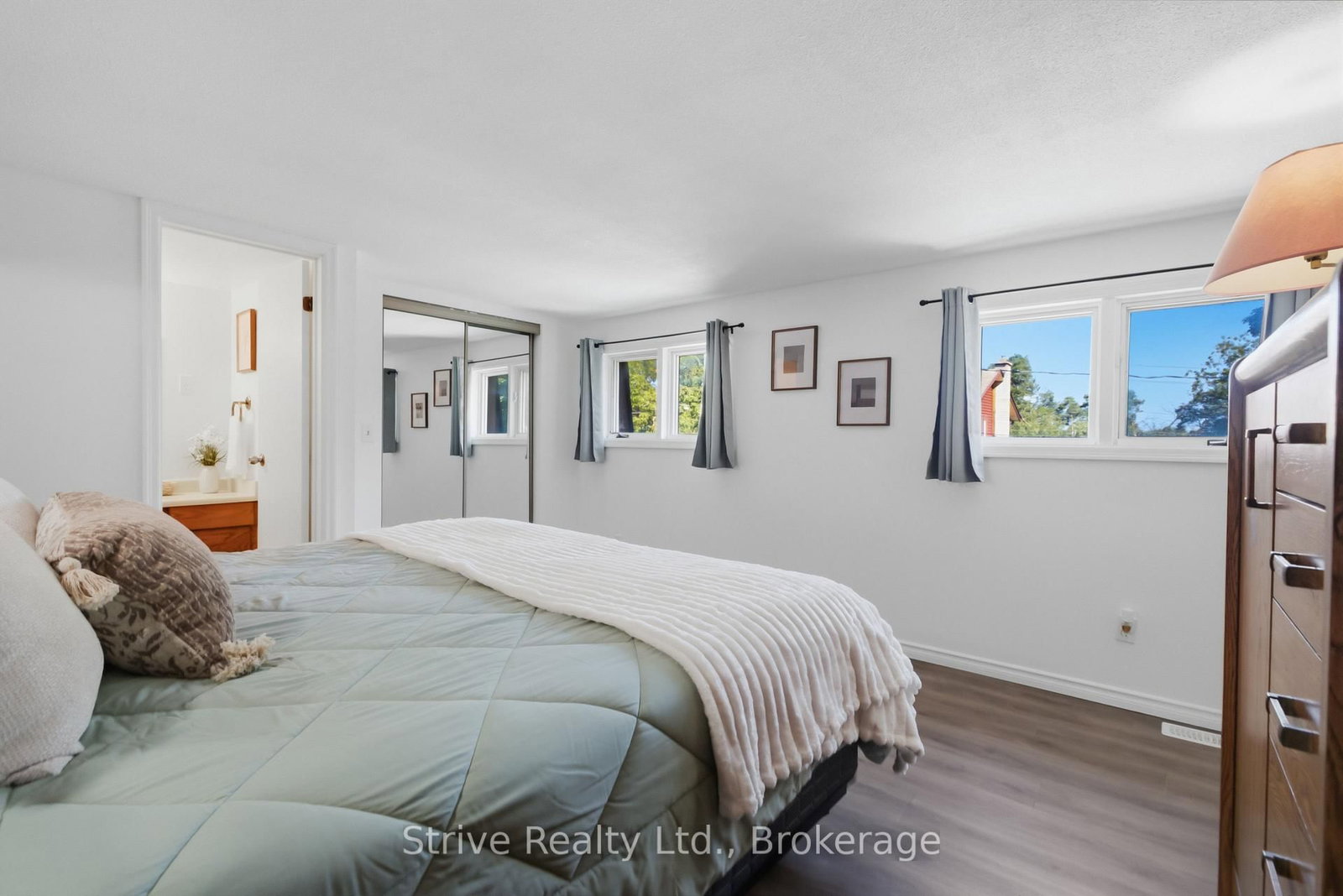 7 Admiral Road • Ajax, ON photo 20