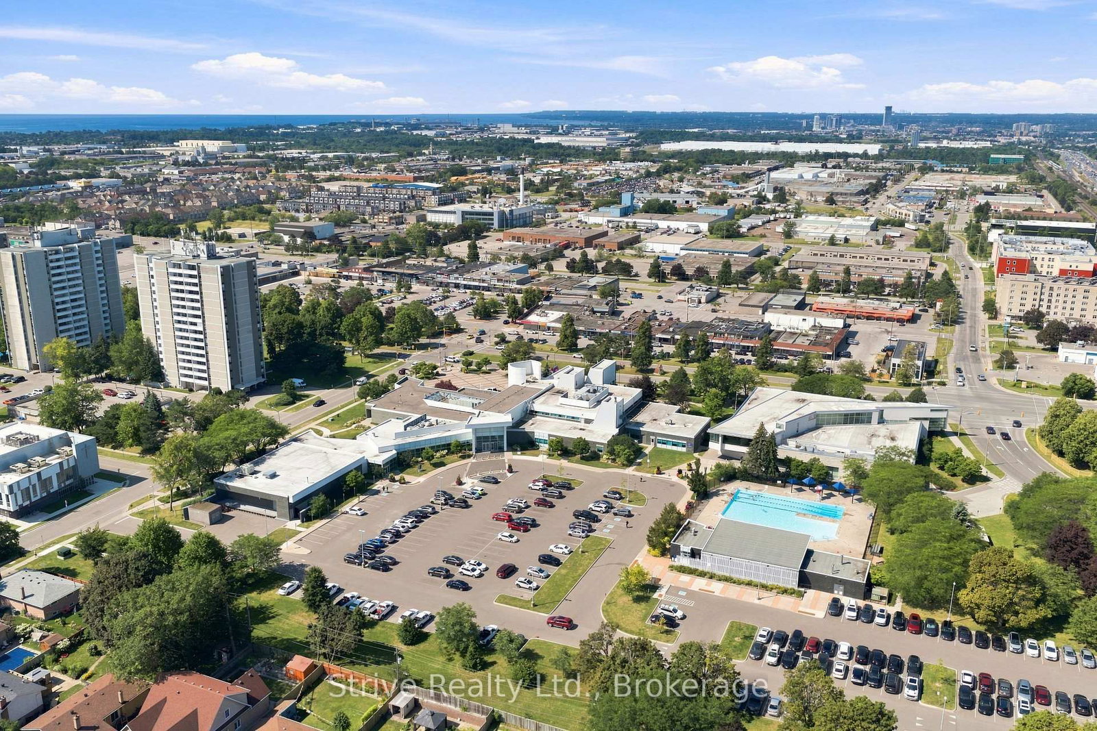 7 Admiral Road • Ajax, ON photo 37
