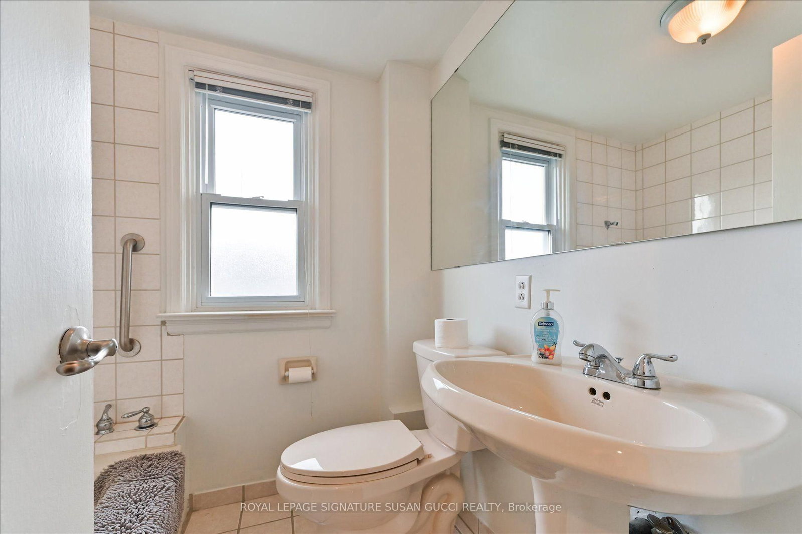 292 Glebemount Avenue • Toronto, ON photo 18