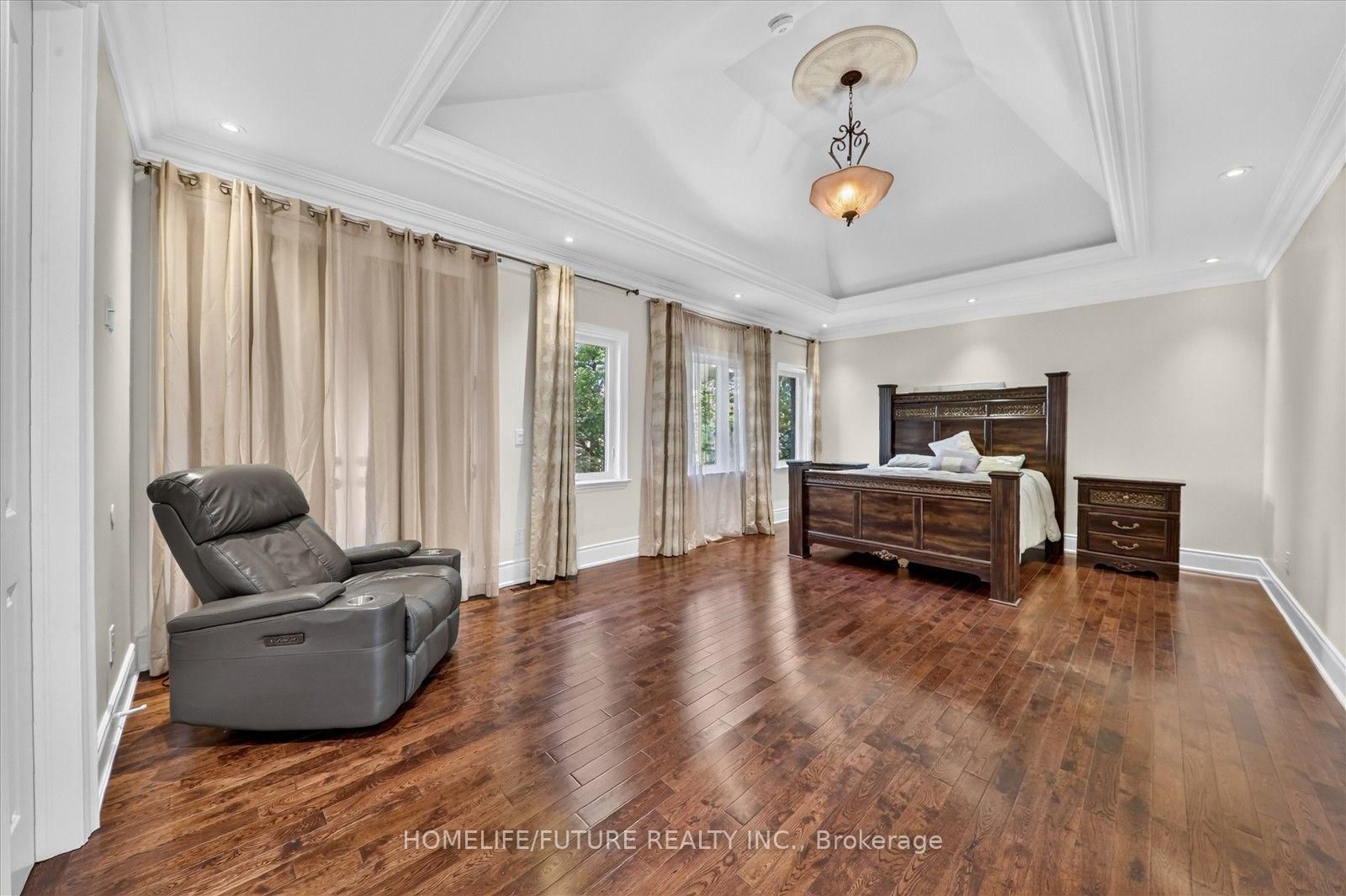 329 Morrish Road • Toronto, ON photo 30