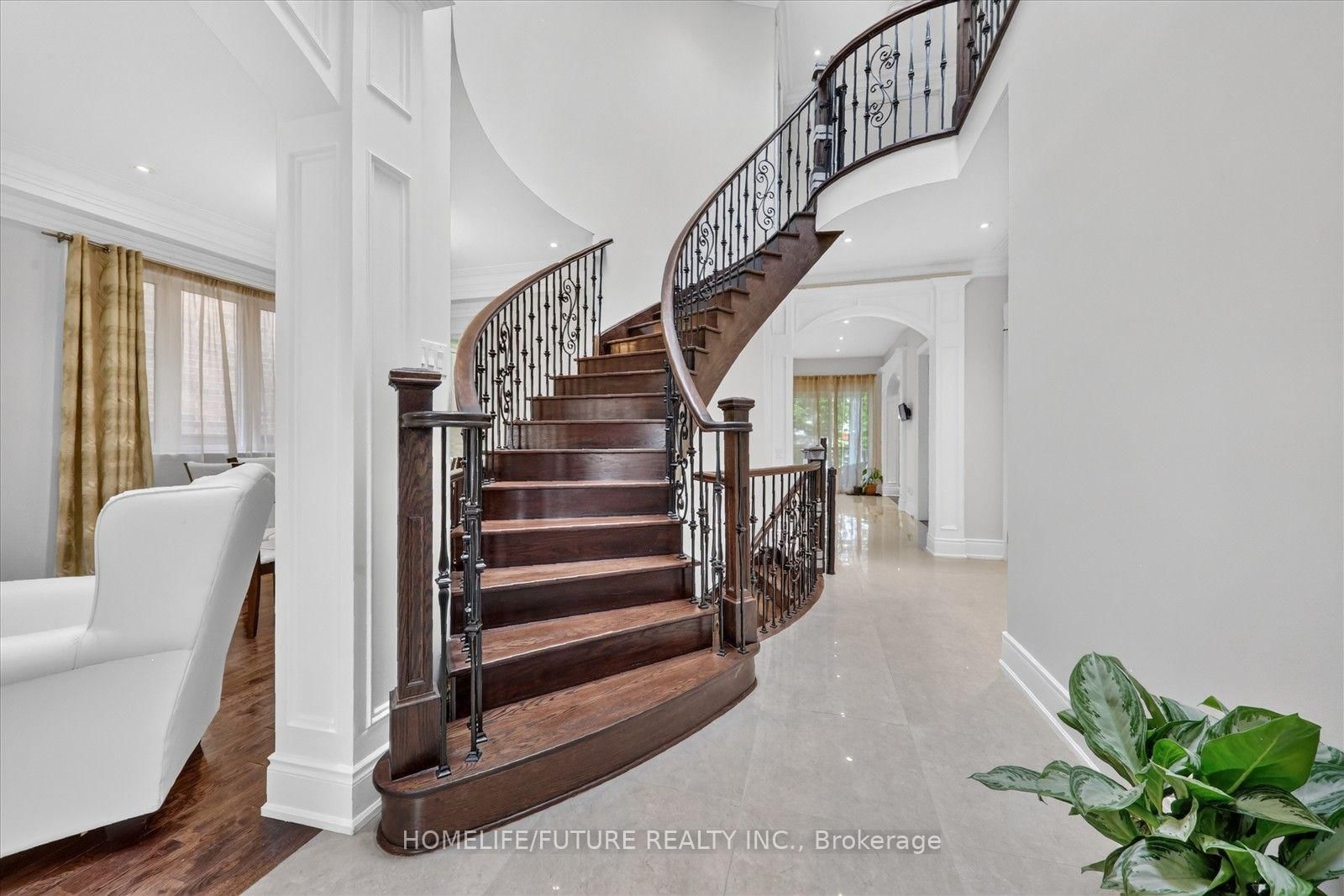 329 Morrish Road • Toronto, ON photo 9