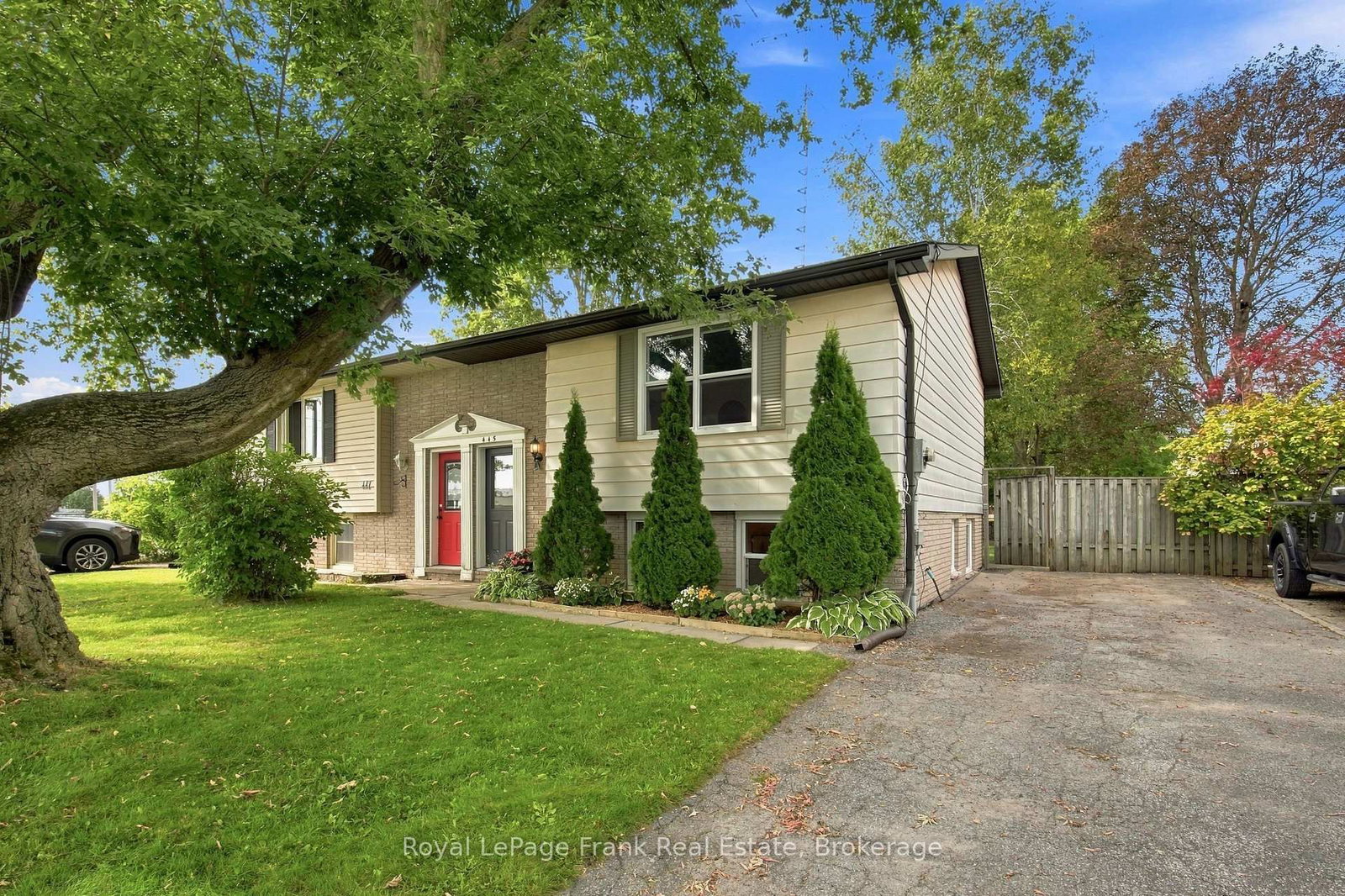 445 Bay Street • Scugog, ON photo 1