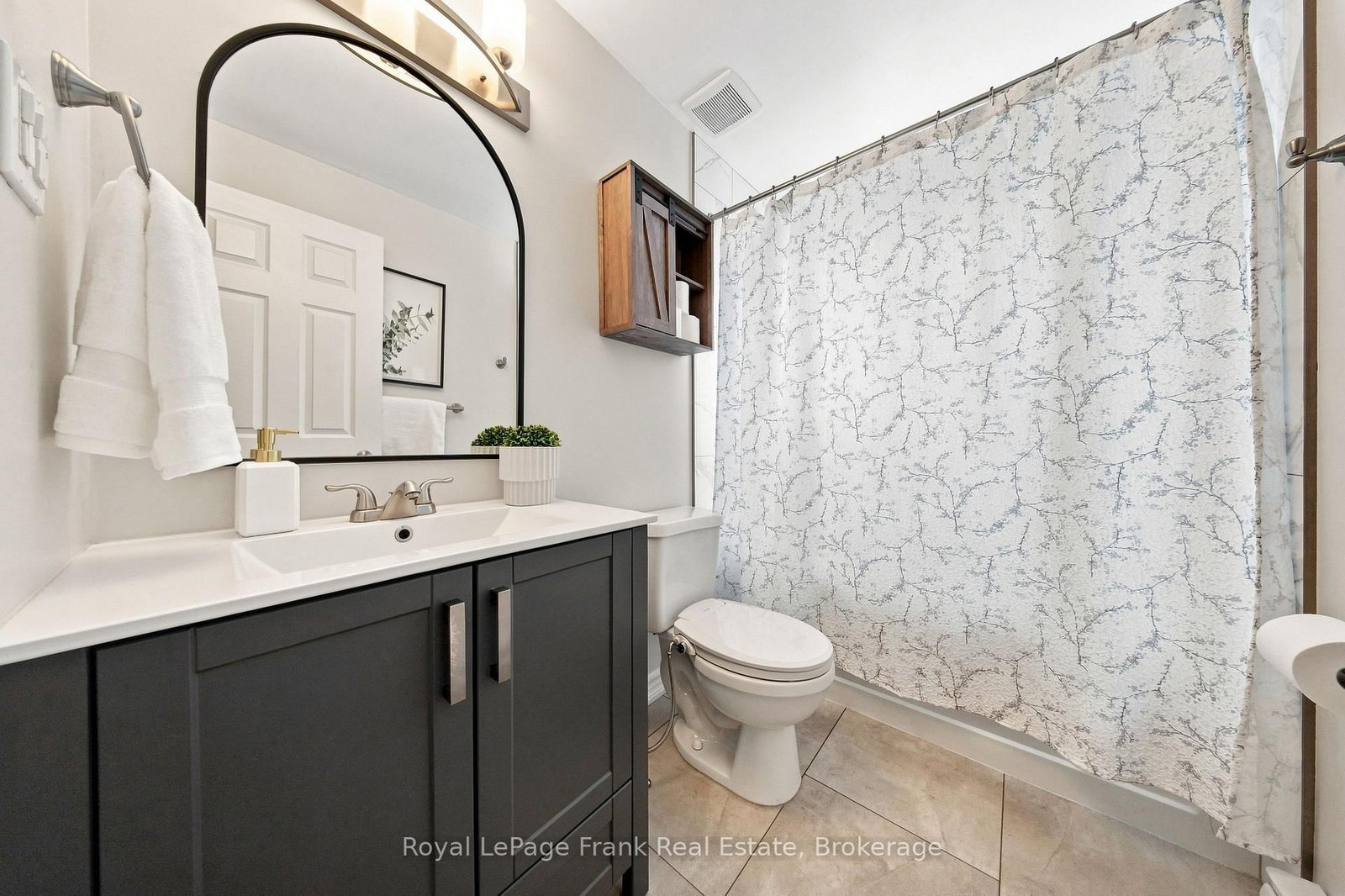 445 Bay Street • Scugog, ON photo 22