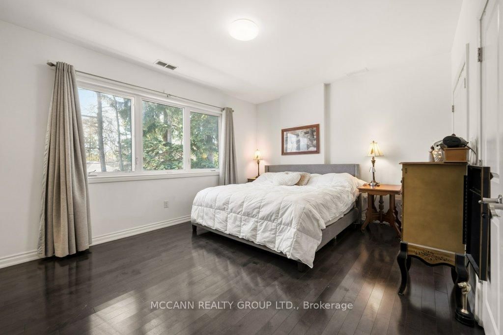 124 Scarboro Crescent • Toronto, ON photo 22