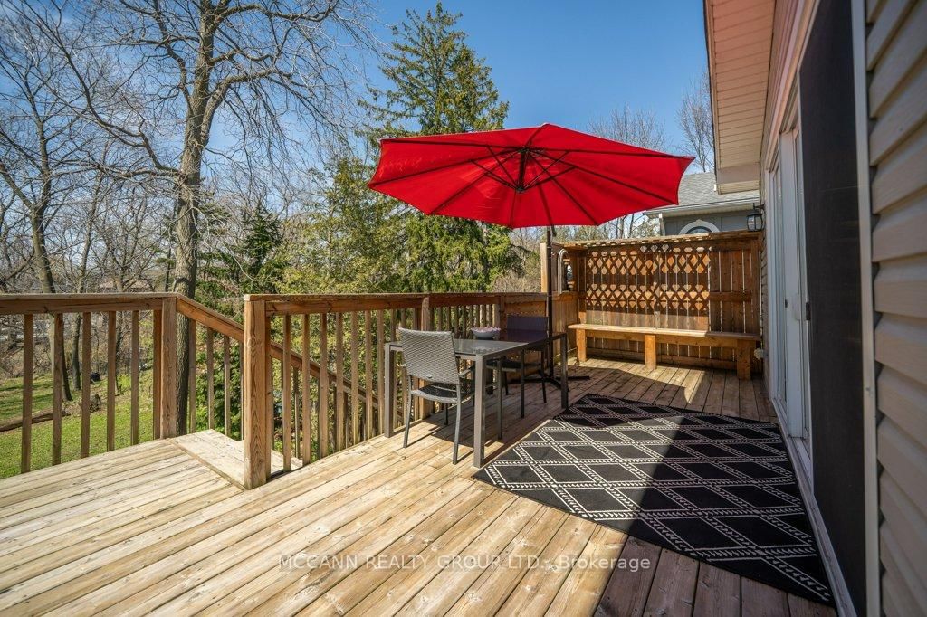 124 Scarboro Crescent • Toronto, ON photo 29