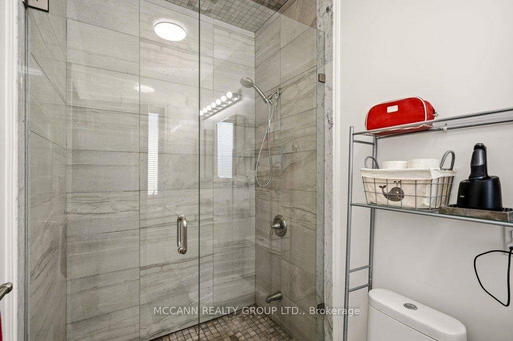124 Scarboro Crescent • Toronto, ON photo 34