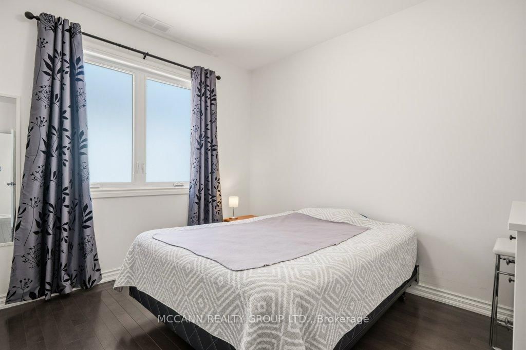124 Scarboro Crescent • Toronto, ON photo 35