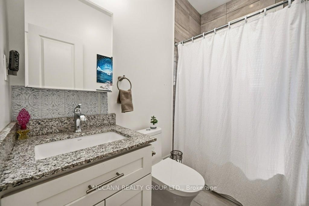 124 Scarboro Crescent • Toronto, ON photo 37