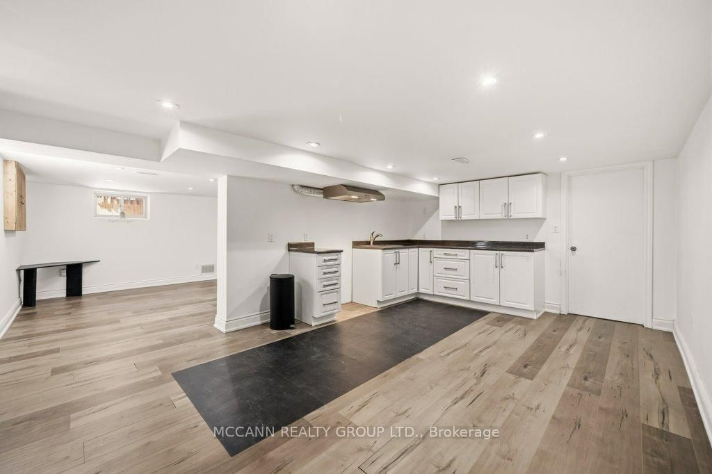 124 Scarboro Crescent • Toronto, ON photo 40