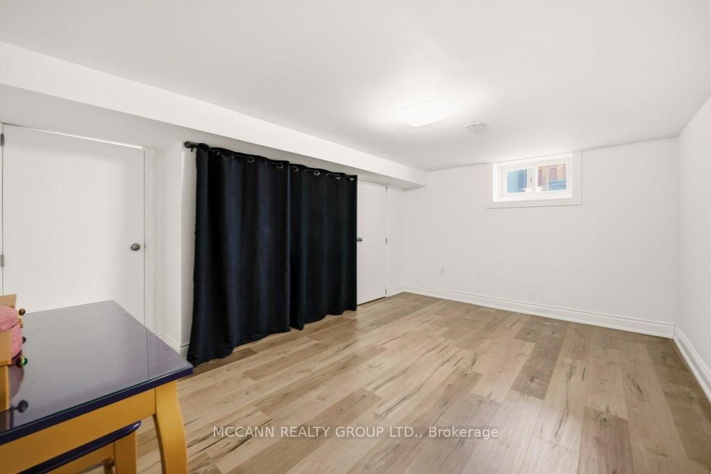 124 Scarboro Crescent • Toronto, ON photo 41