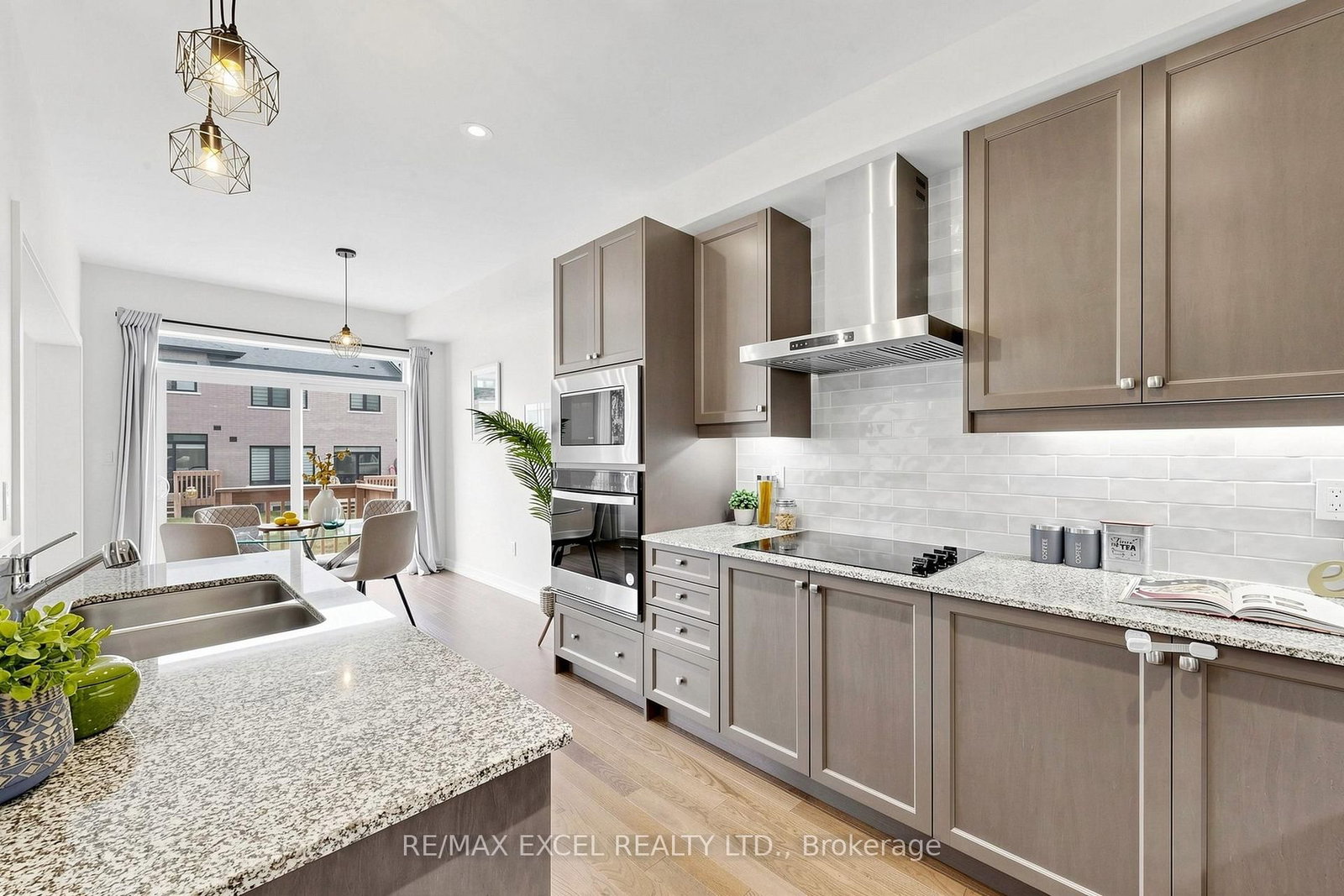66 Mountainside Crescent • Whitby, ON photo 14