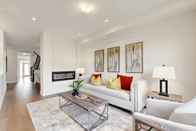 66 Mountainside Crescent • Whitby, ON photo 6