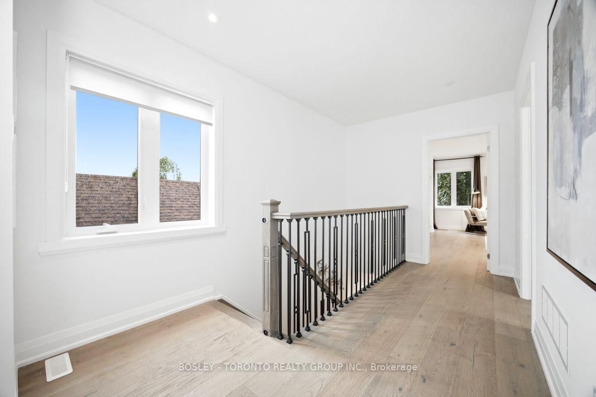 99 Cadorna Avenue • Toronto, ON photo 17