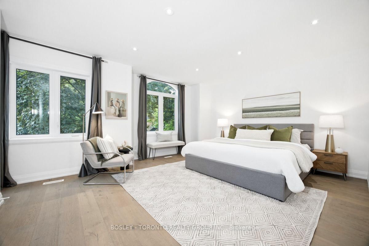 99 Cadorna Avenue • Toronto, ON photo 18