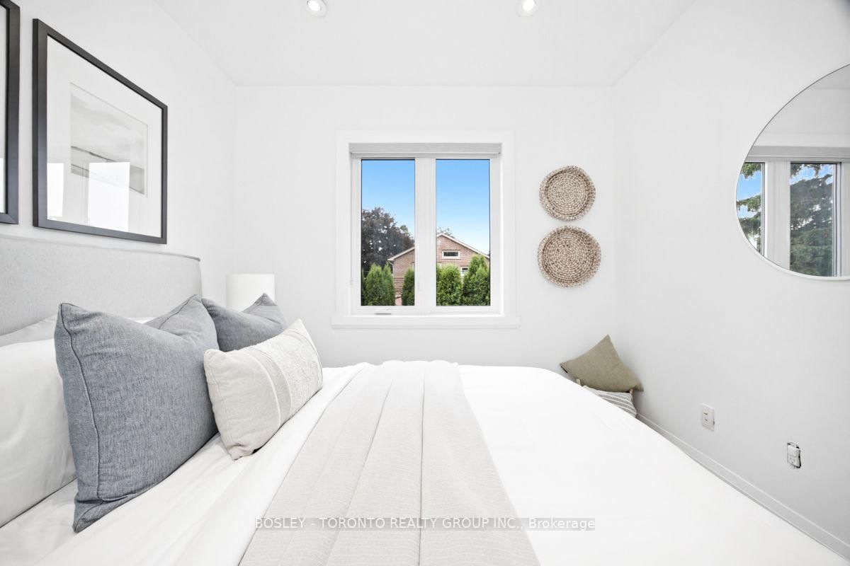 99 Cadorna Avenue • Toronto, ON photo 29
