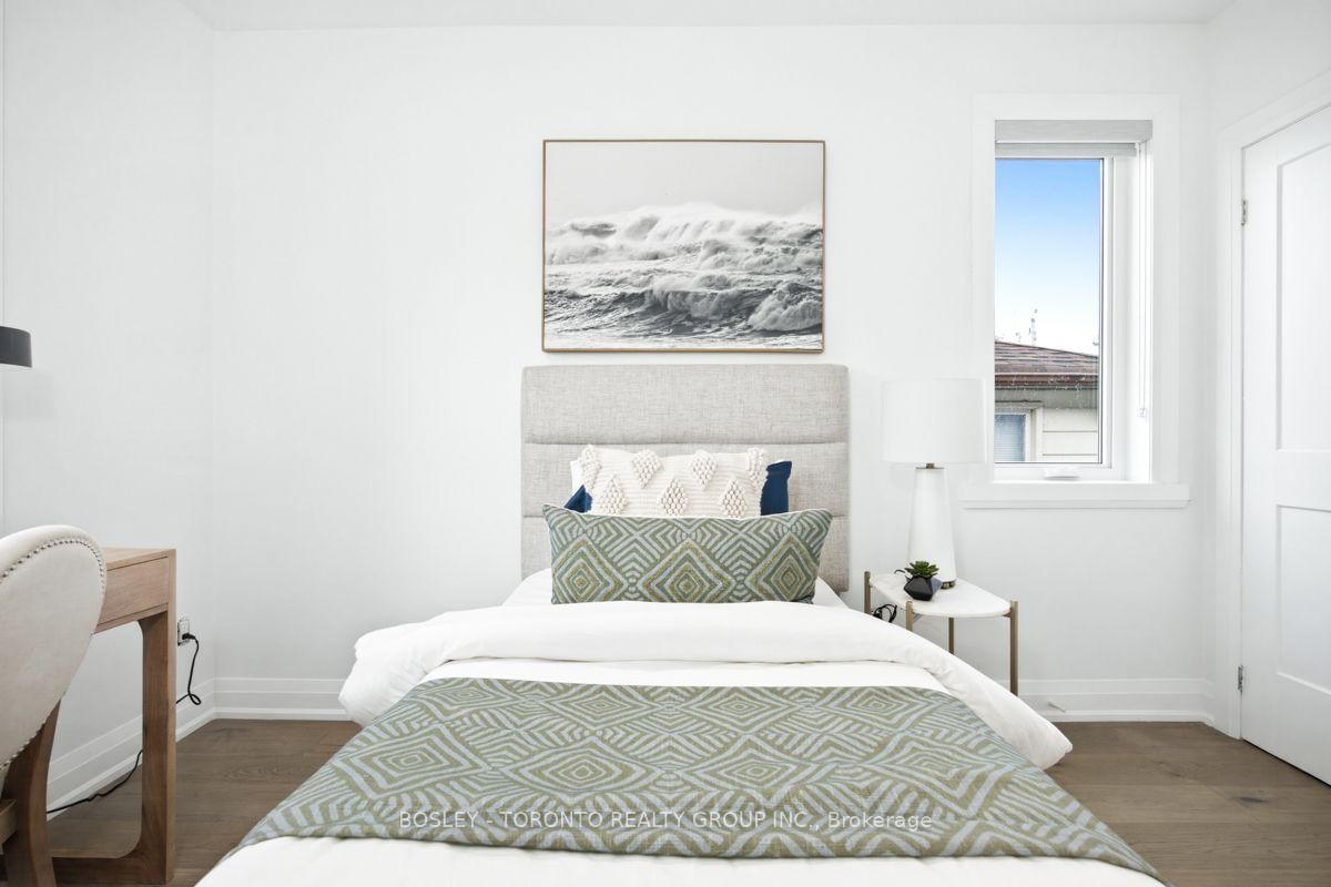 99 Cadorna Avenue • Toronto, ON photo 33