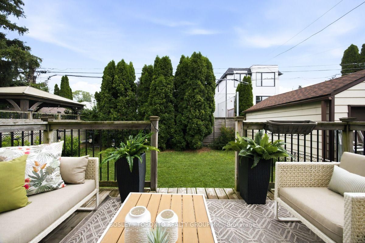 99 Cadorna Avenue • Toronto, ON photo 43