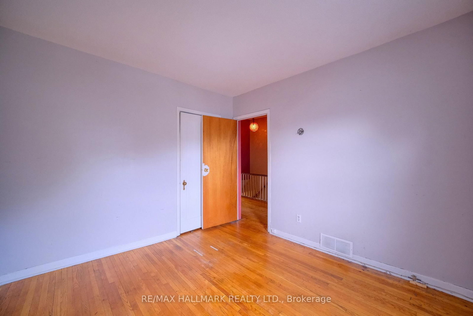 787 Eastern Avenue • Toronto, ON photo 18
