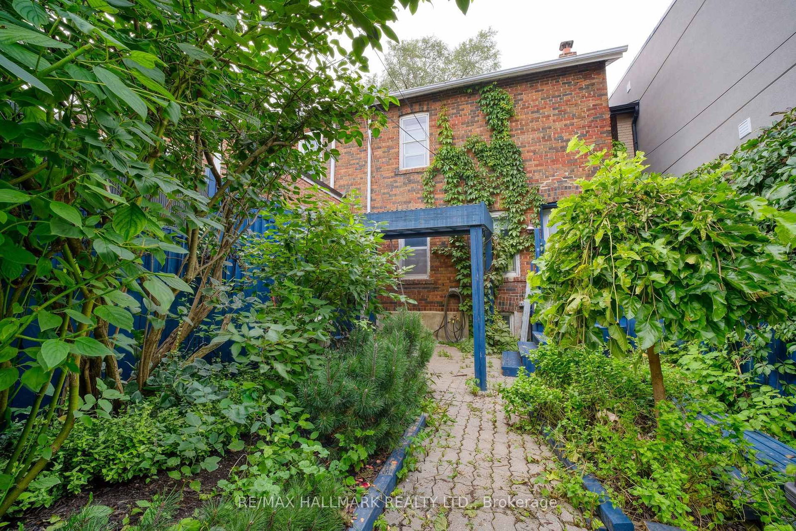 787 Eastern Avenue • Toronto, ON photo 30
