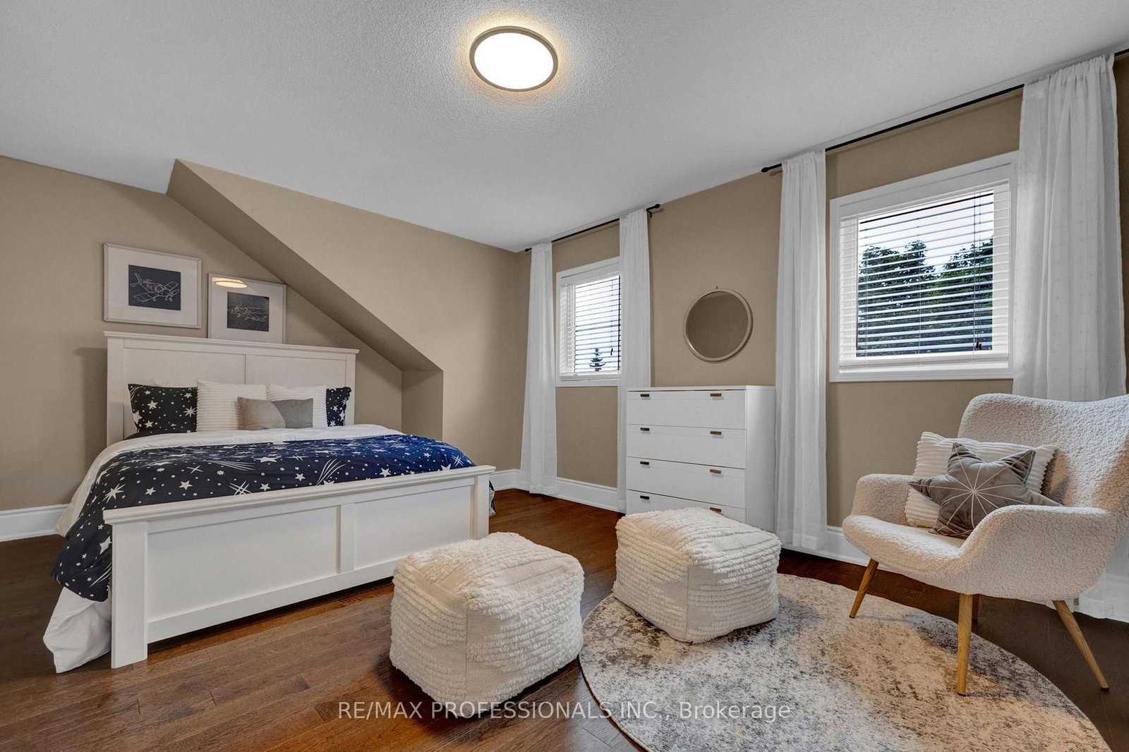 8 Shelter Bay Court • Whitby, ON photo 18