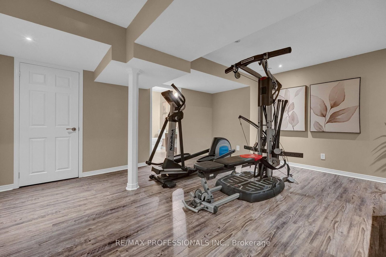 8 Shelter Bay Court • Whitby, ON photo 29