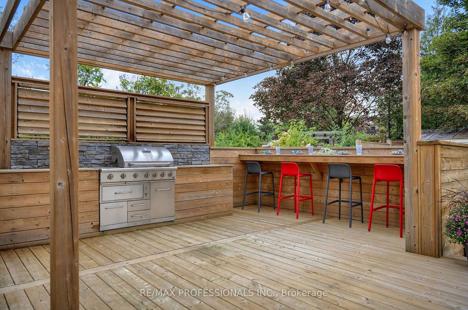 8 Shelter Bay Court • Whitby, ON photo 37