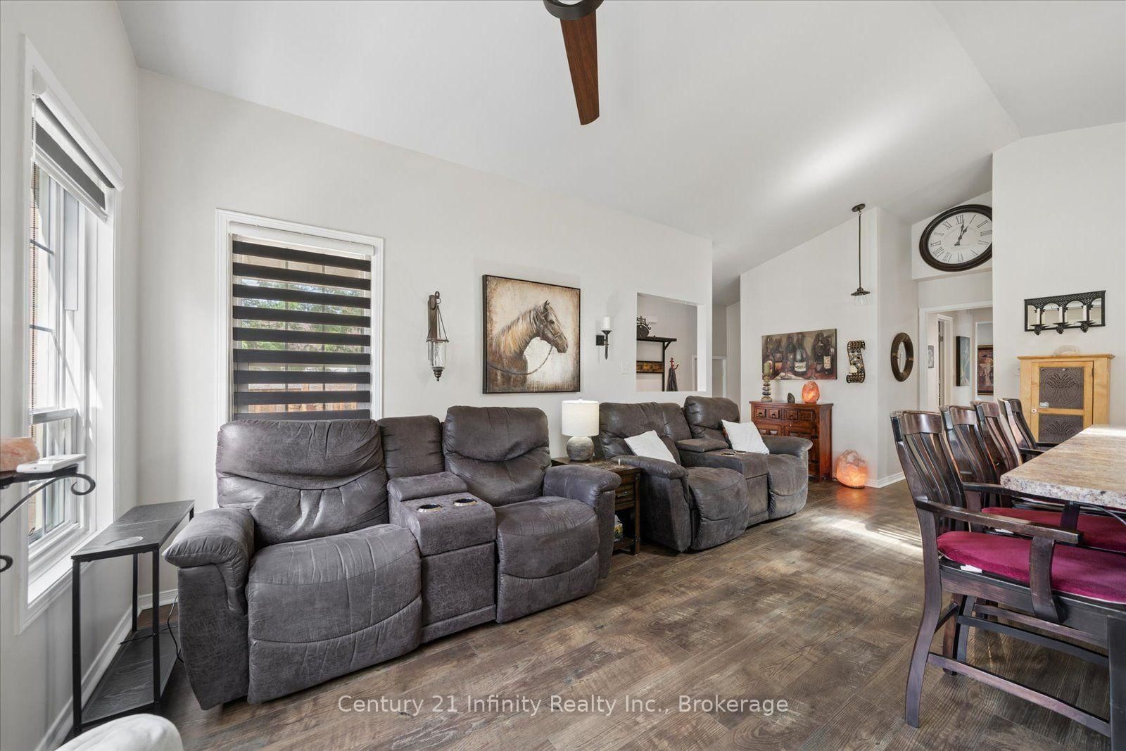 814 Lochness Crescent • Oshawa, ON photo 15