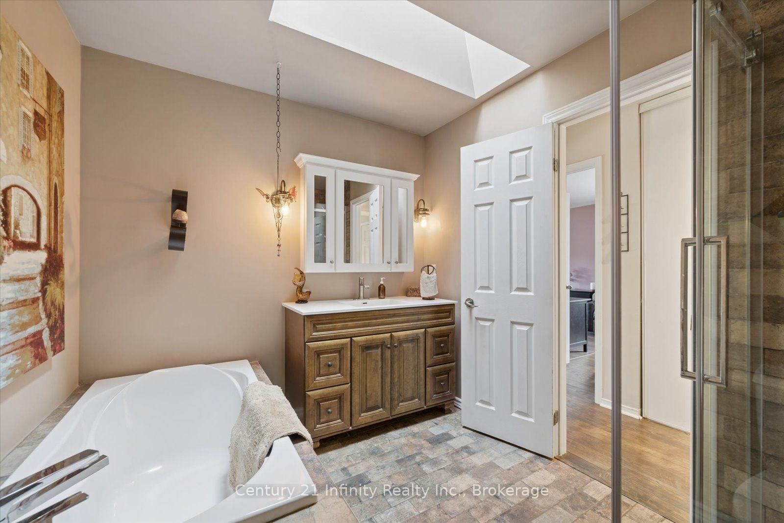 814 Lochness Crescent • Oshawa, ON photo 24