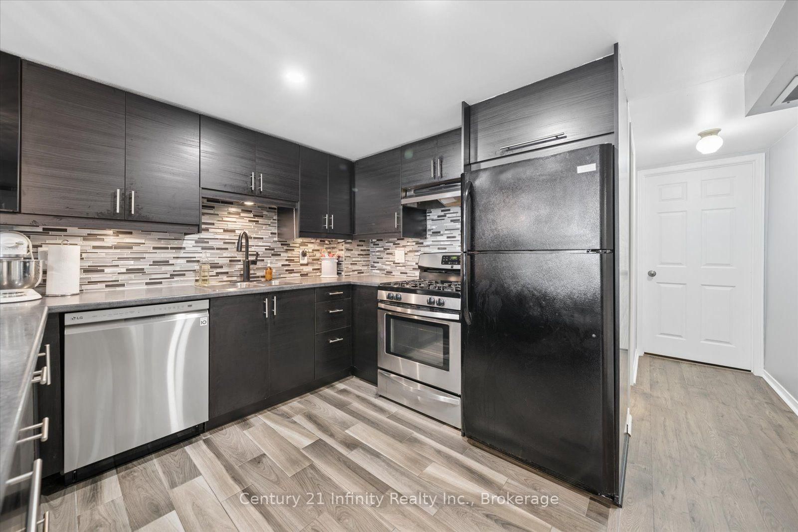 814 Lochness Crescent • Oshawa, ON photo 31