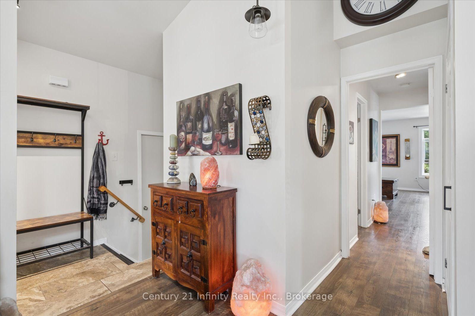 814 Lochness Crescent • Oshawa, ON photo 5