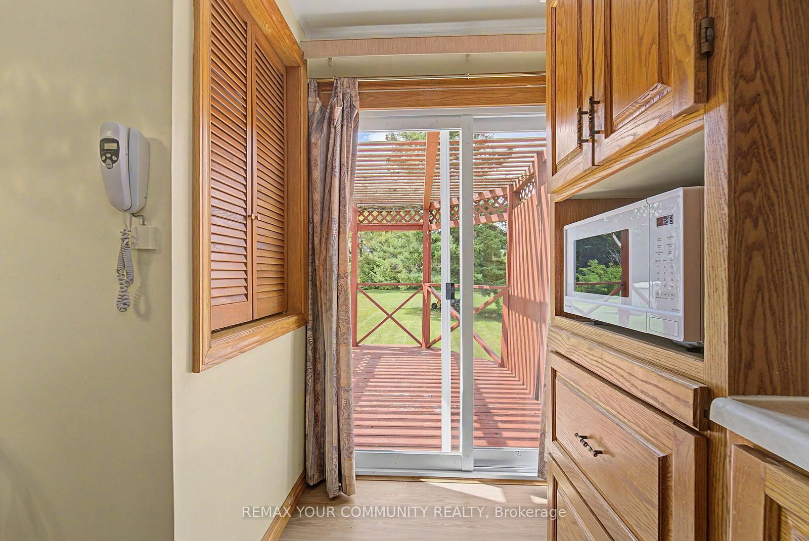 4690 Baldwin Street S • Whitby, ON photo 9
