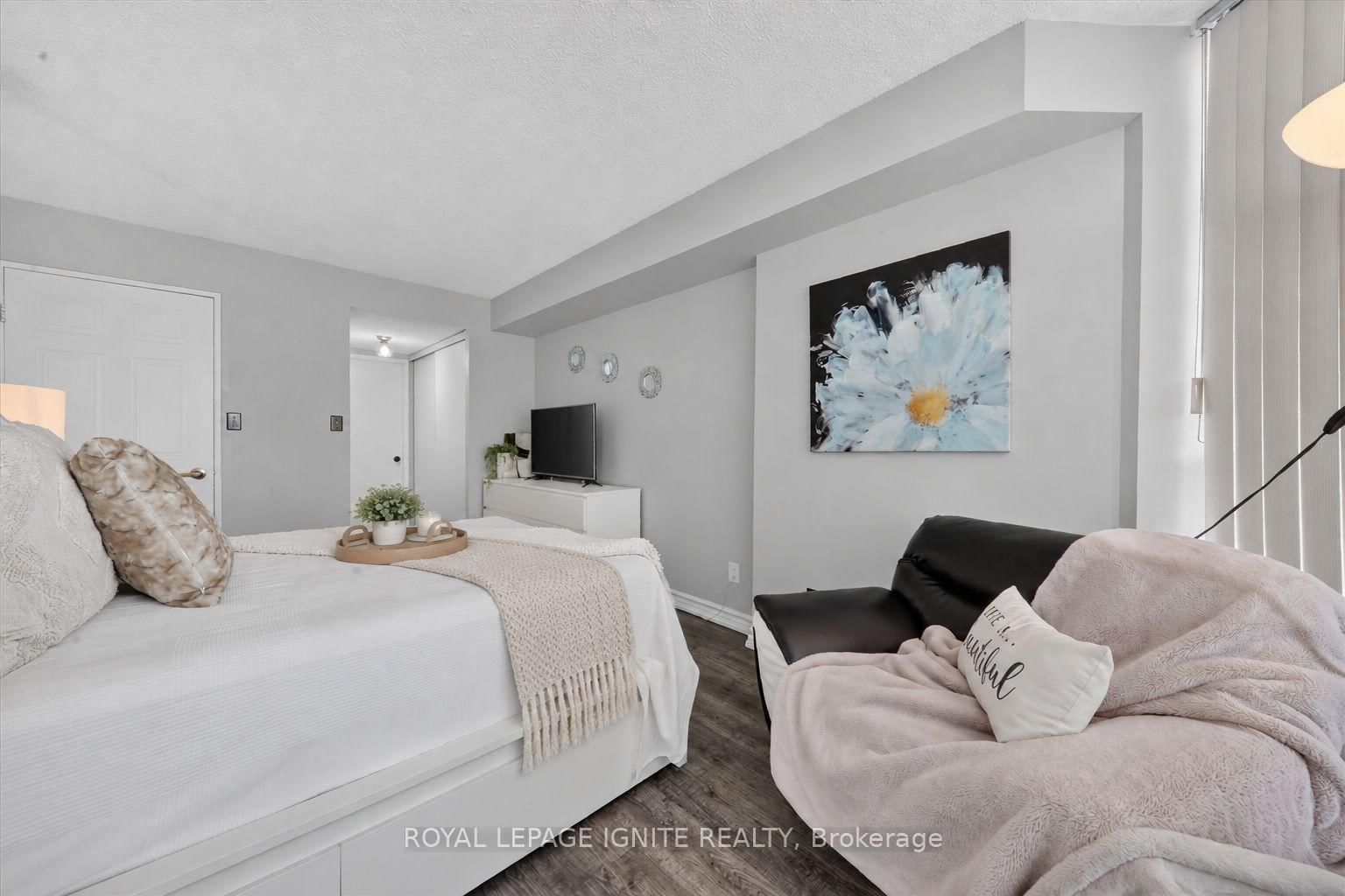 400 Mclevin Avenue • #404 • Toronto, ON photo 7