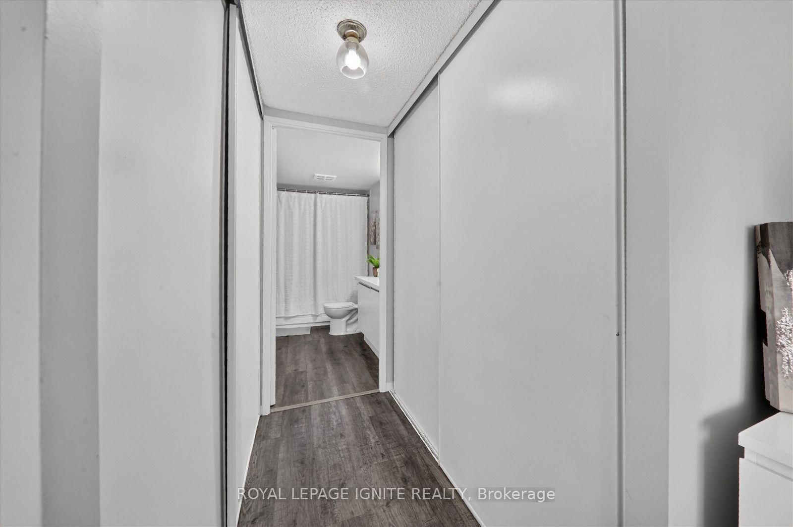 400 Mclevin Avenue • #404 • Toronto, ON photo 8