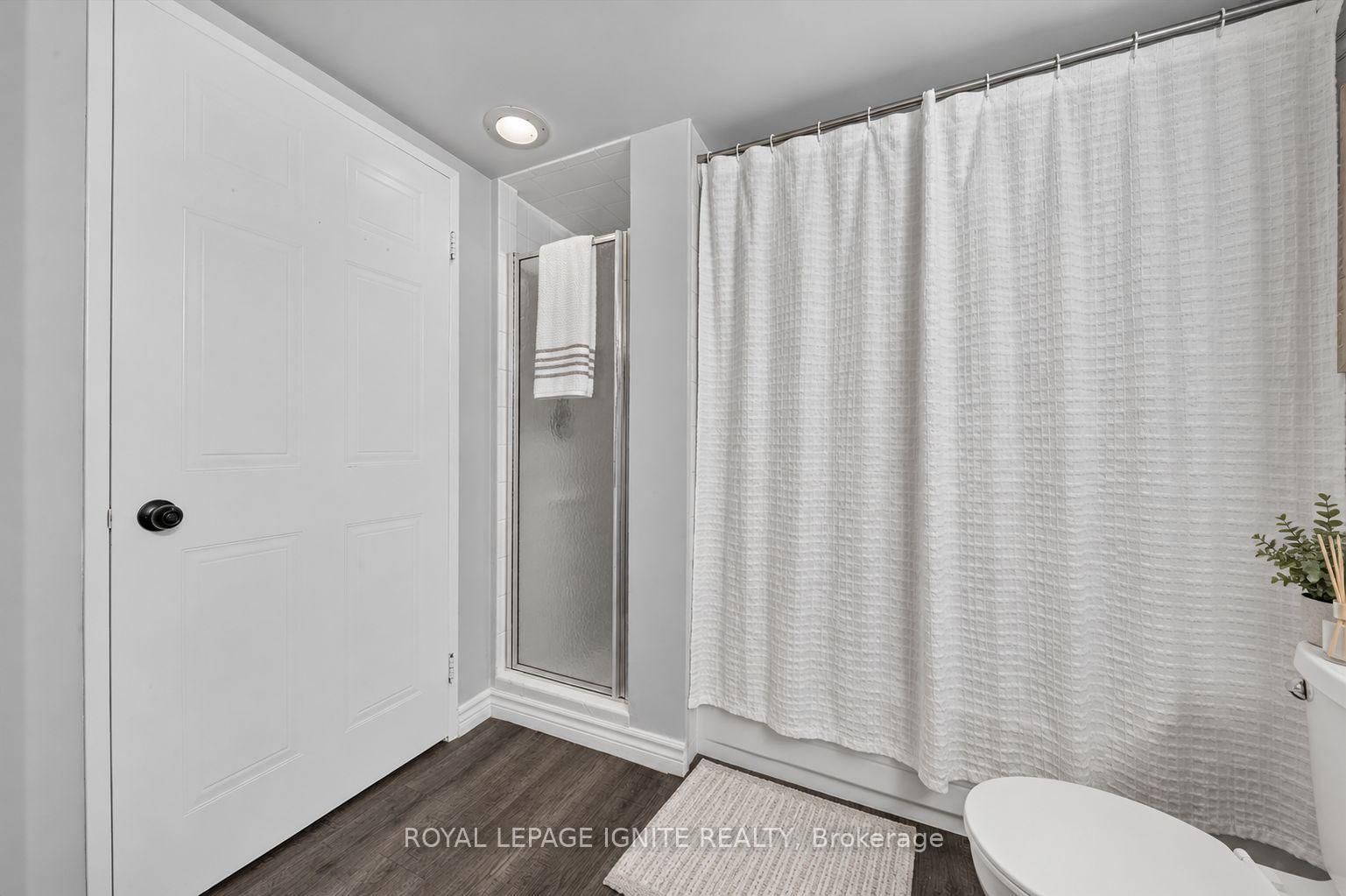 400 Mclevin Avenue • #404 • Toronto, ON photo 9