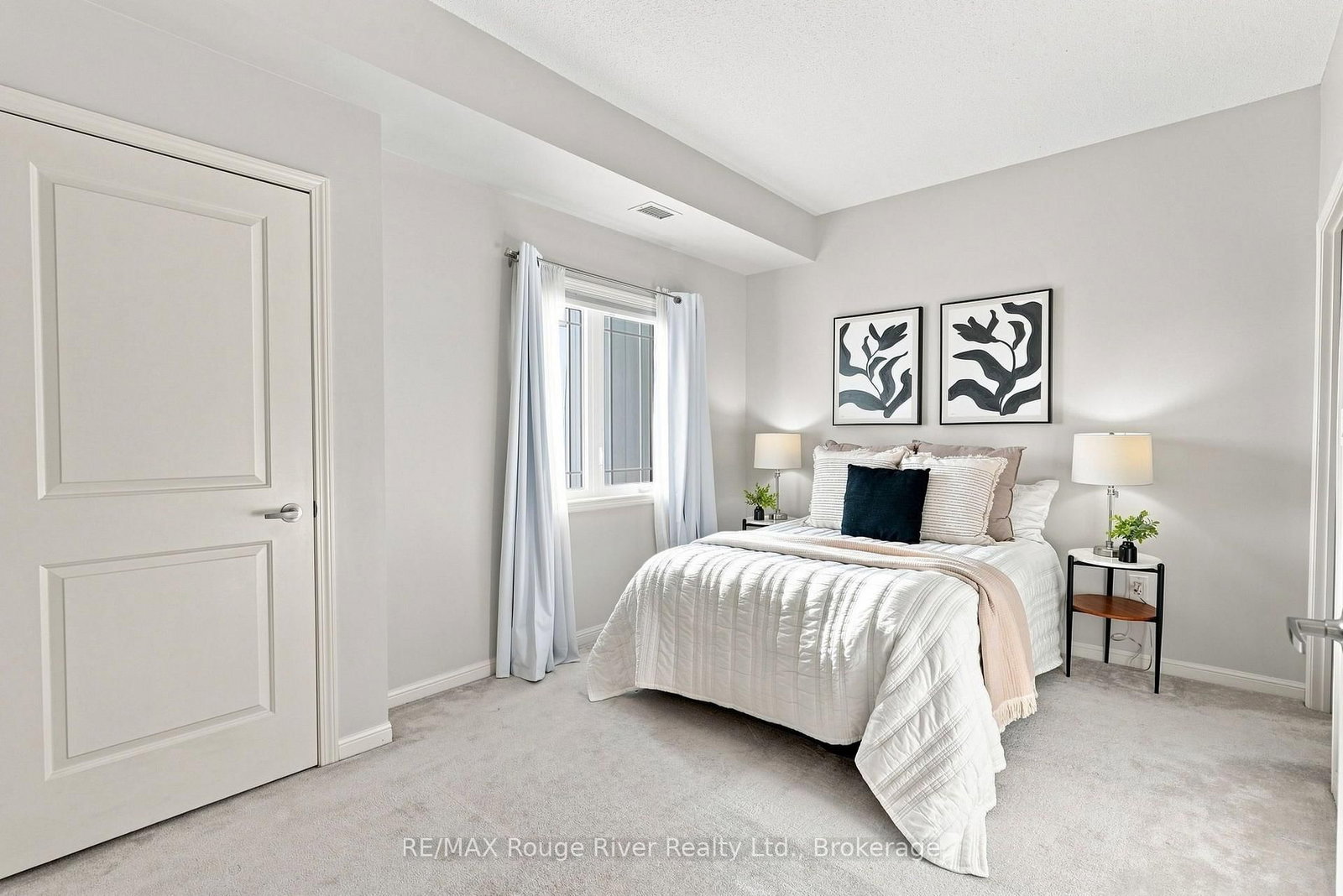 1 Sidney Lane • #311 • Clarington, ON photo 15