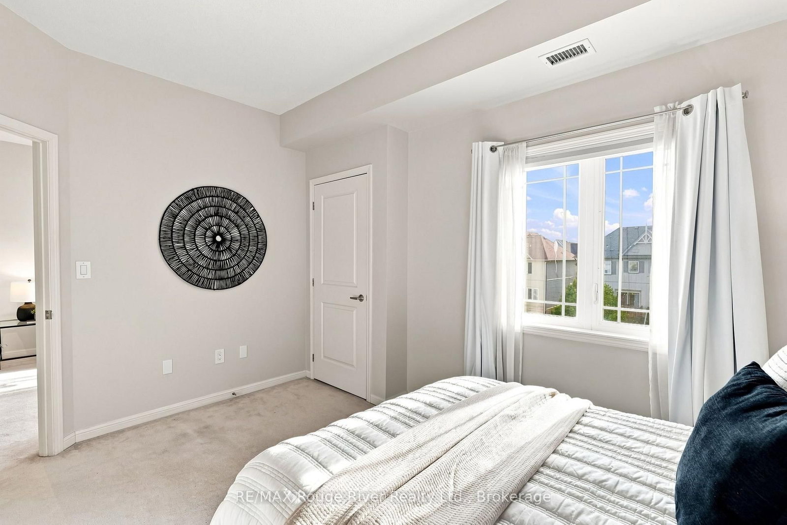 1 Sidney Lane • #311 • Clarington, ON photo 17