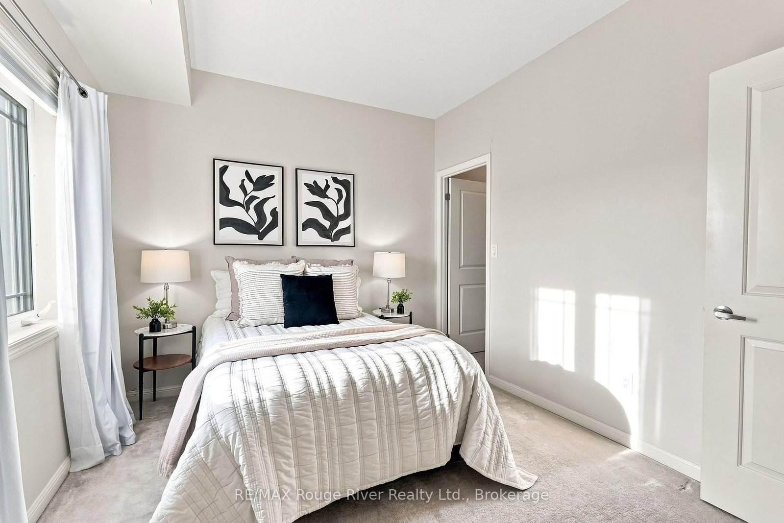 1 Sidney Lane • #311 • Clarington, ON photo 18