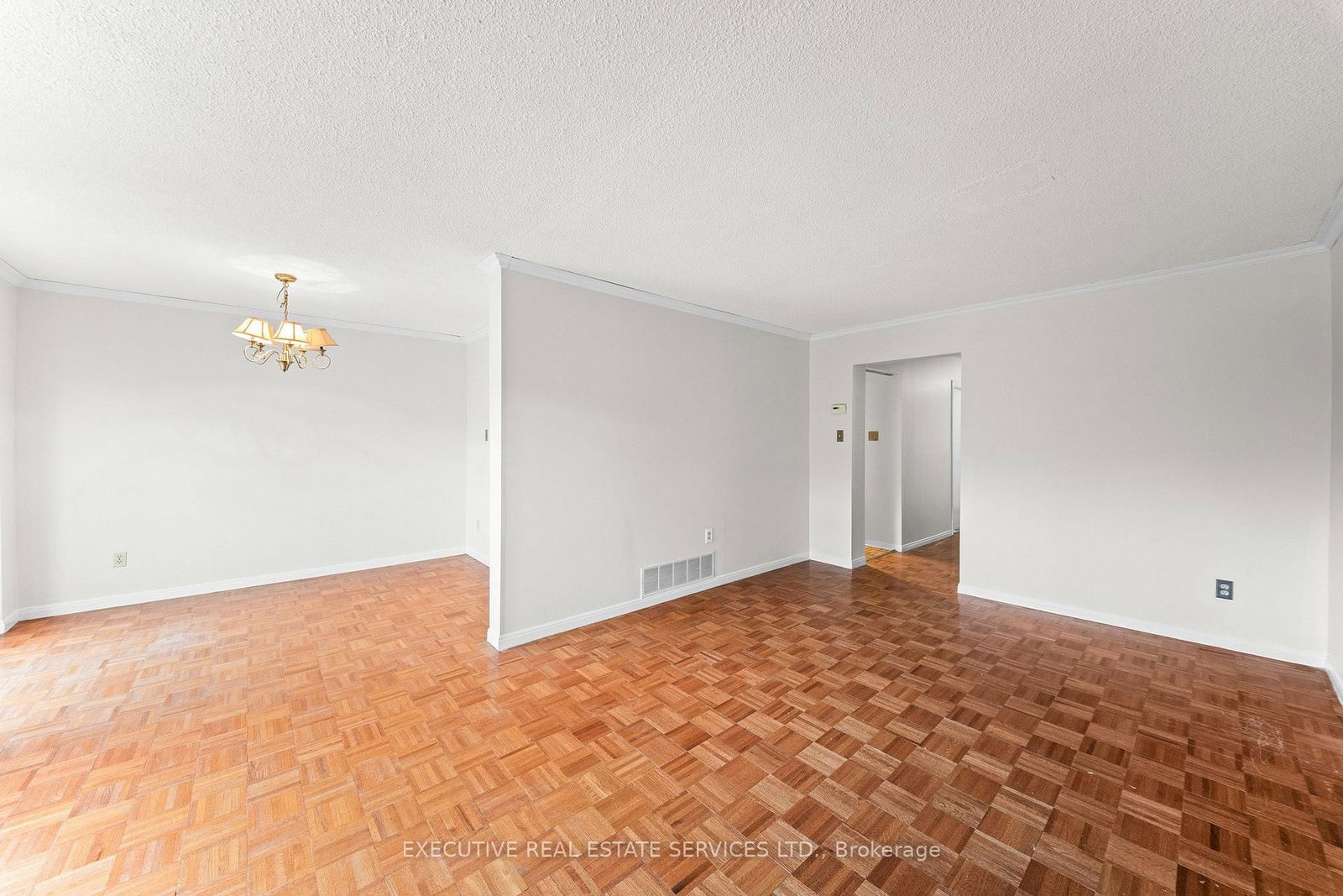 76 Lionhead Trail • Toronto, ON photo 16
