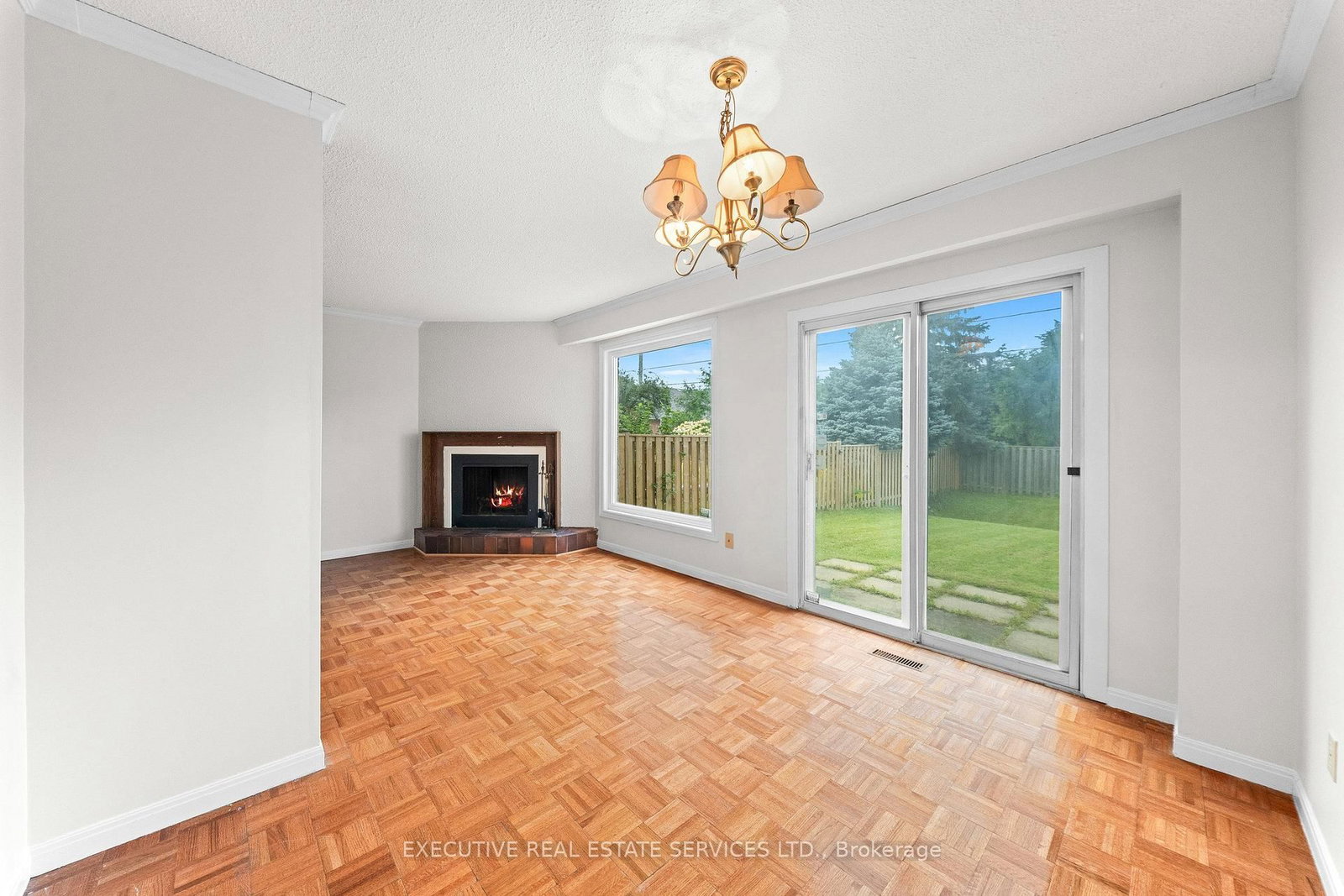 76 Lionhead Trail • Toronto, ON photo 18