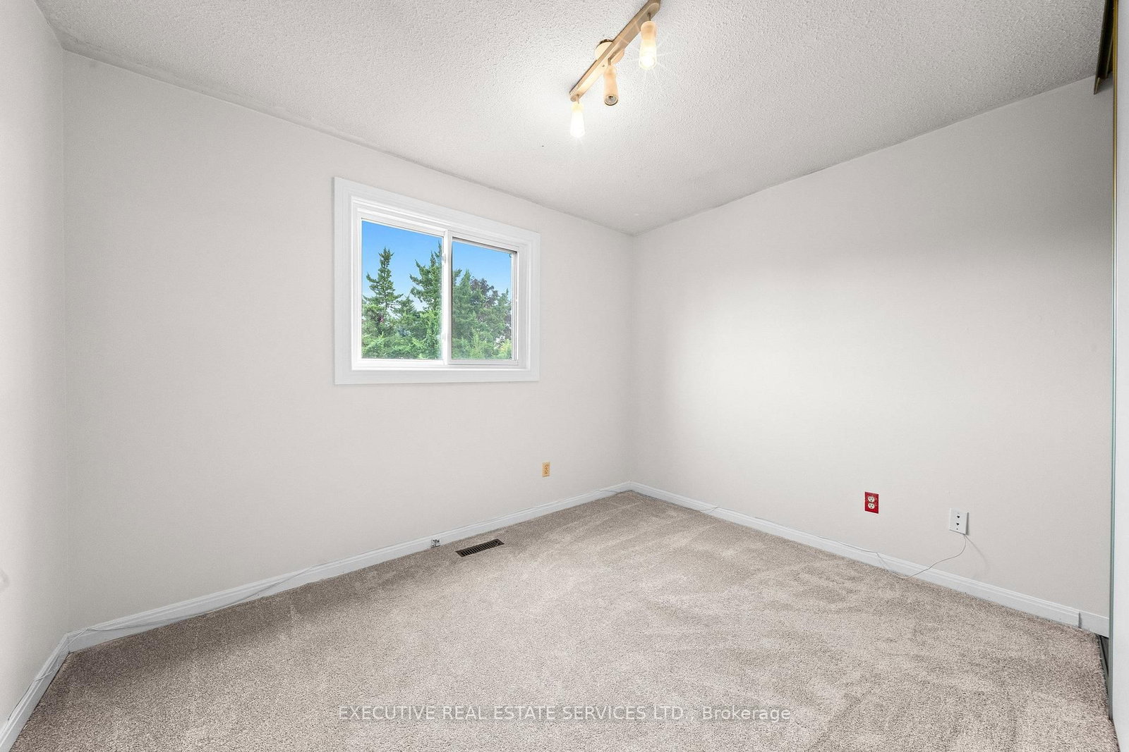 76 Lionhead Trail • Toronto, ON photo 26