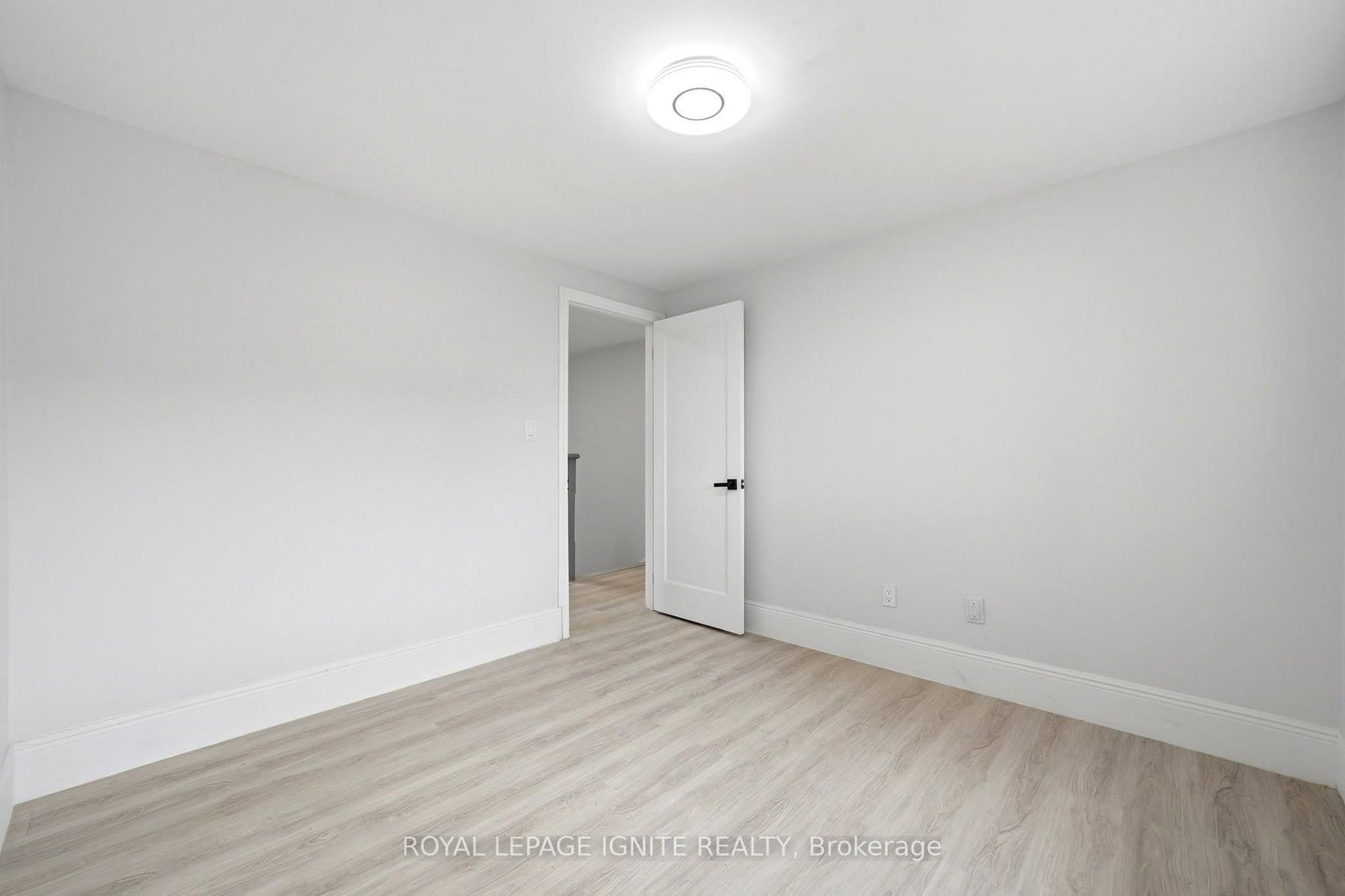 26 Winston Crescent • Whitby, ON photo 28