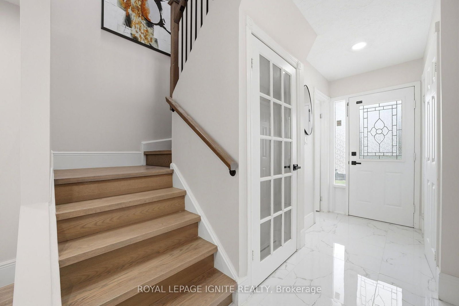 26 Winston Crescent • Whitby, ON photo 4