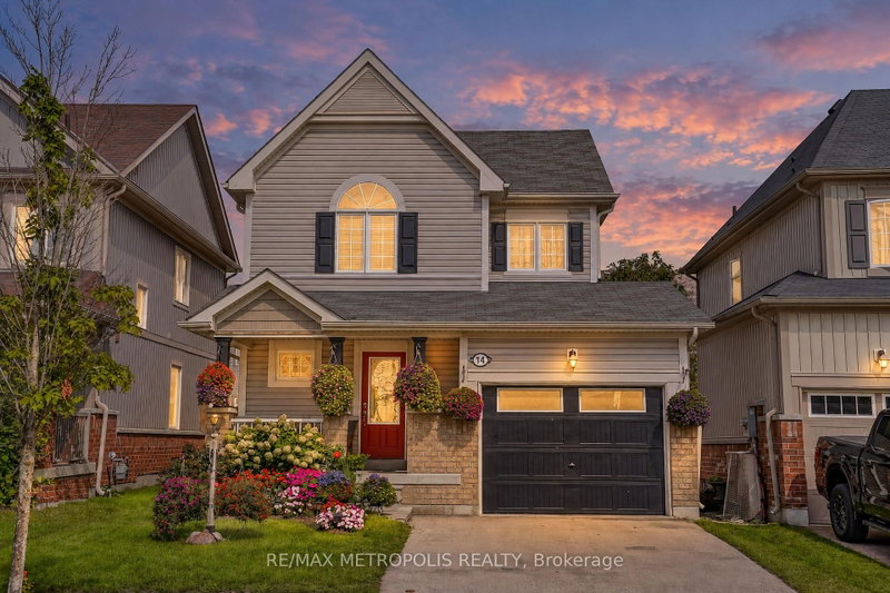 14 Richard Davies Crescent