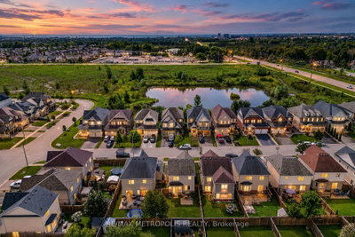 14 Richard Davies Crescent • Clarington, ON photo 4