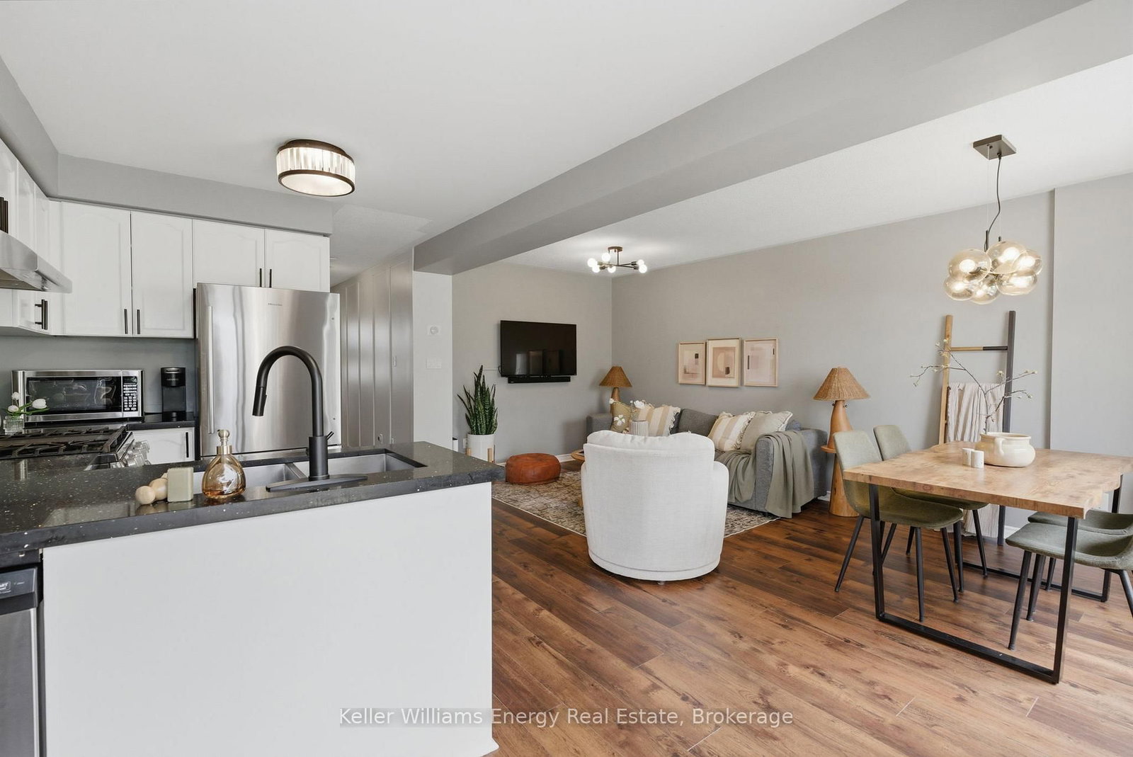 42 Cecil Found Crescent • Clarington, ON photo 15