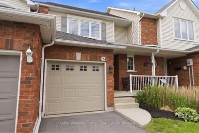 42 Cecil Found Crescent • Clarington, ON photo 2