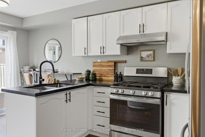 42 Cecil Found Crescent • Clarington, ON photo 5